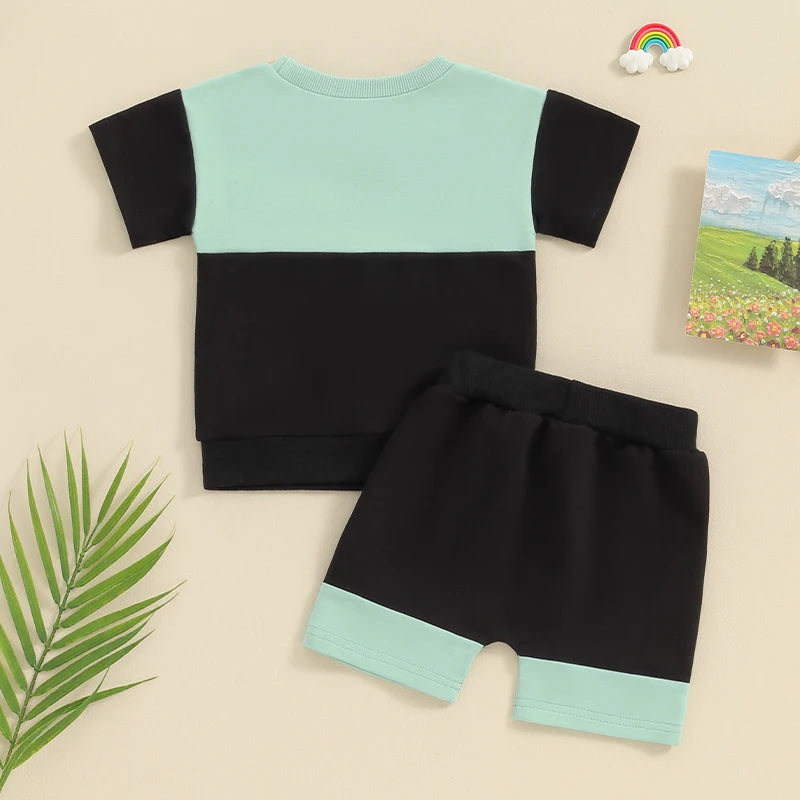 Conjunto Baby Camisa Manga Curta com Bolso + Shorts