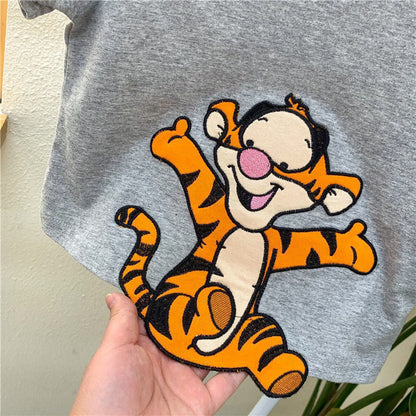 Camiseta Infantil Bordado Desenho Animado