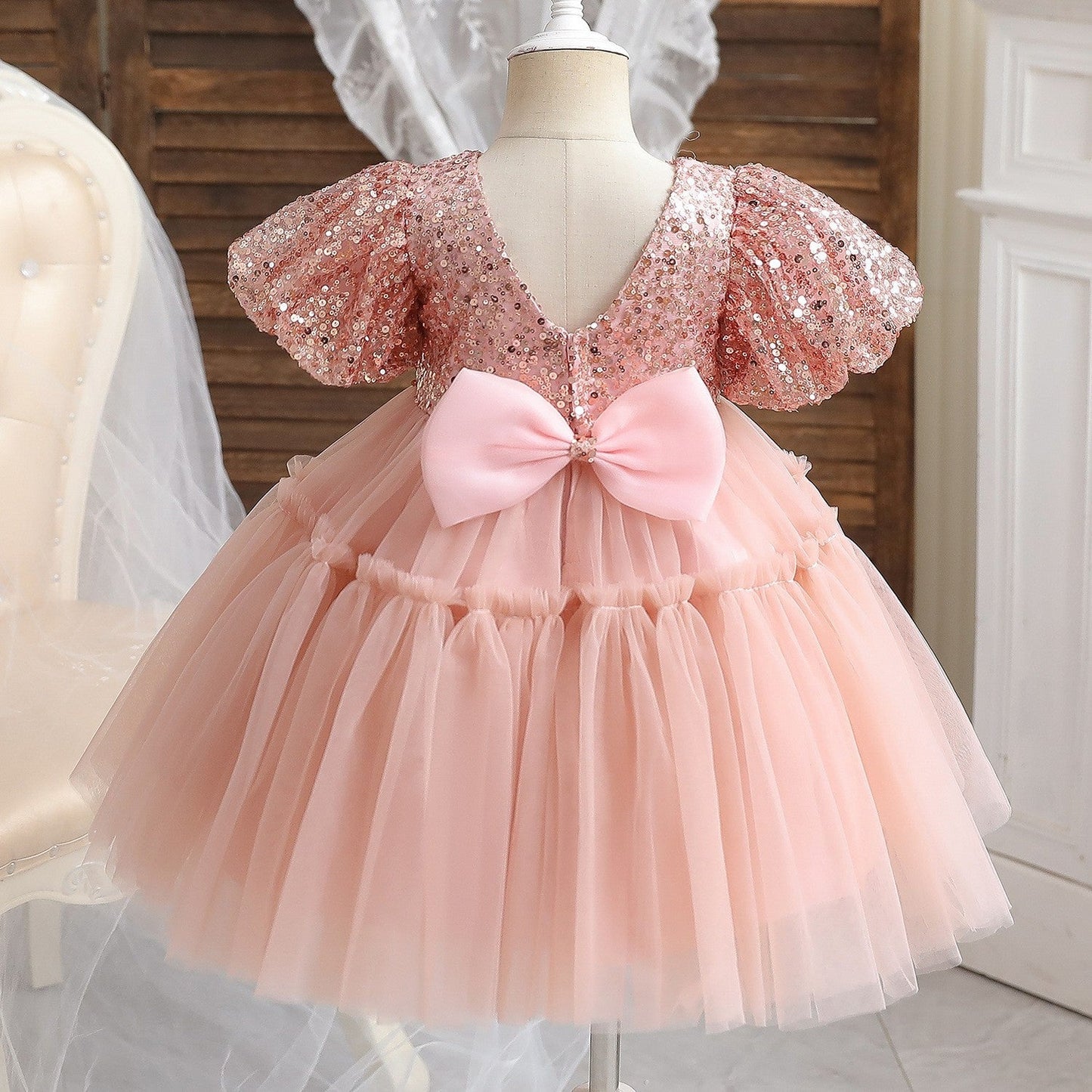 Vestido Infantil Rosa Pedrarias e Laço